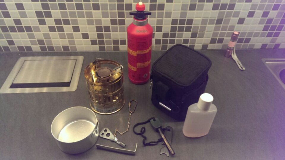 THfKZ1-40.jpg?Expires=1773348854&AWSAcce