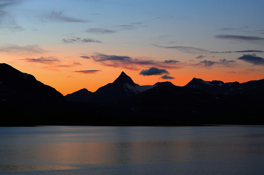 1049204_large_2484B47E-2012-11E6-BFE6-9D