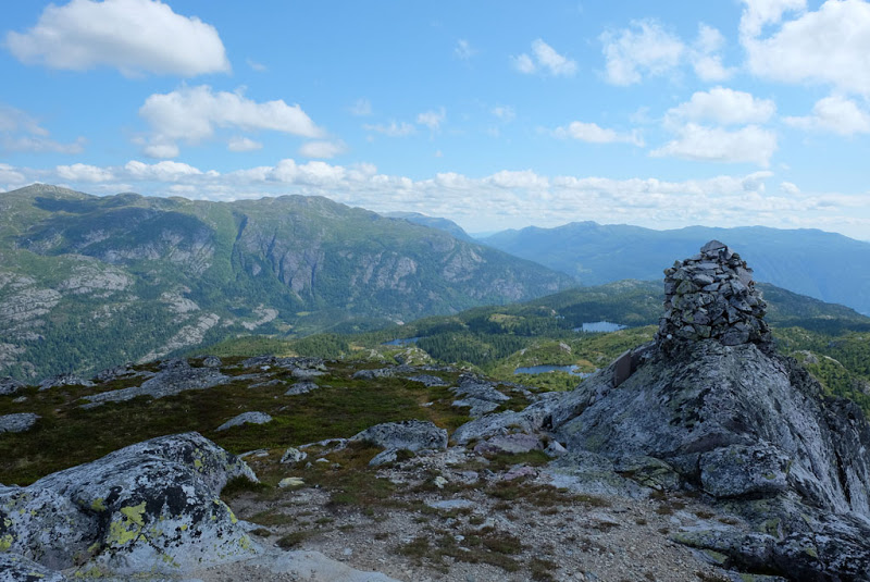 170720_02_The_summit_of_Ordalssaata.jpg