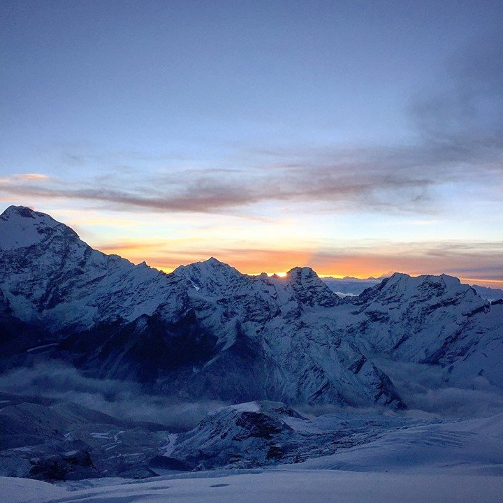 30725938_2043258422383492_53363307660097