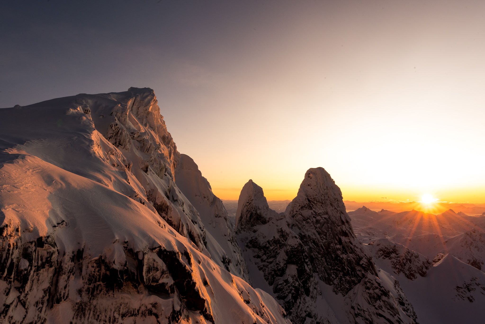 27356038_1436405336486030_35379573200450