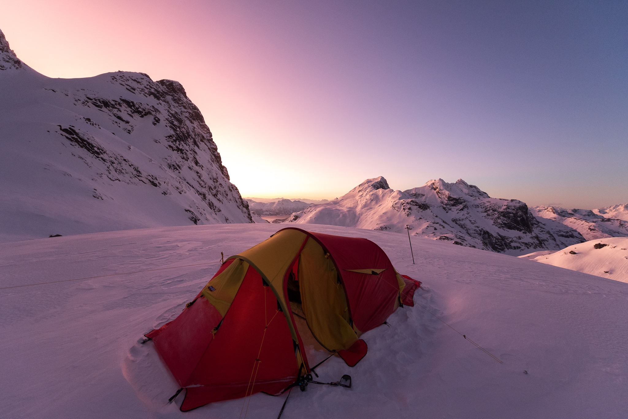 27023860_1436406296485934_37133618350572