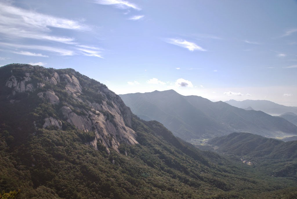 Baekdudaegan_Day20_02_View_to_Huiyangsan