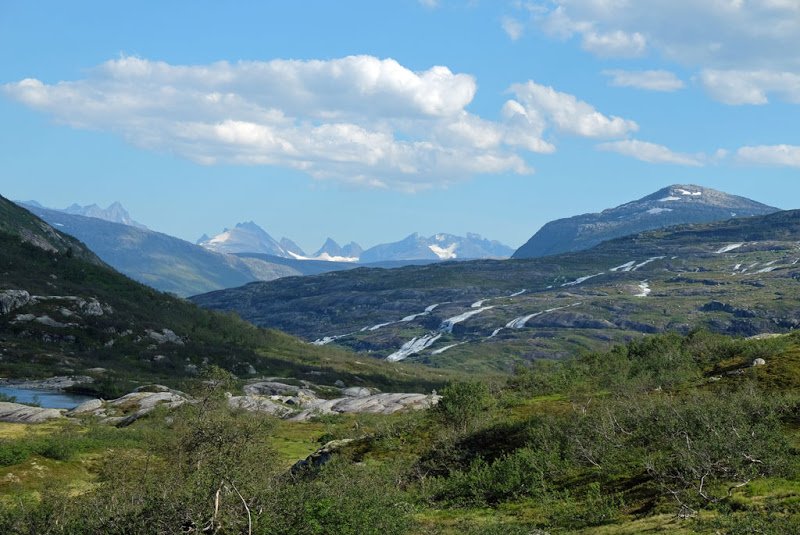 Breheimen_180727_12_Hurrungane_fra_Rausd