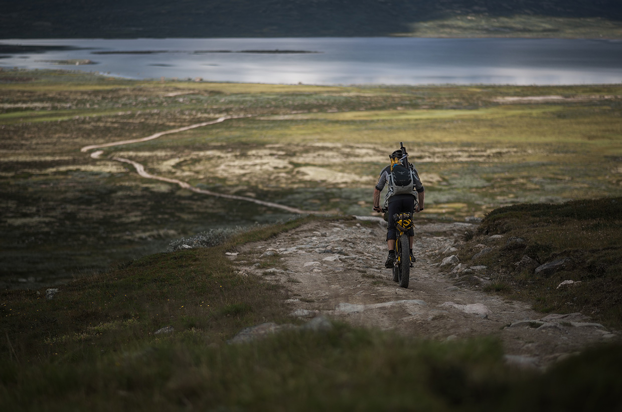 Fatbiking-Packraft-Hardangervidda-03.jpg