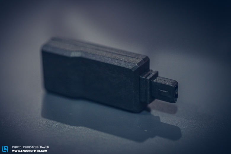 Lupine-Rotlicht-Neo-2015-Eurobike-4-von-