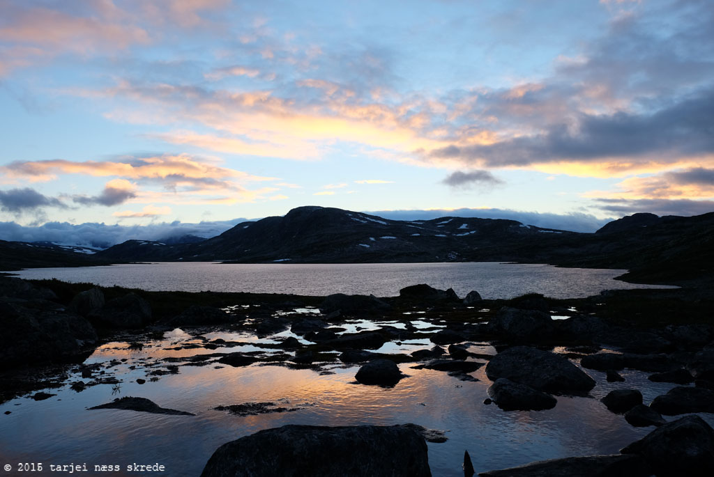 Massiv_14_Evening_at_Finnsbergvatnet.jpg
