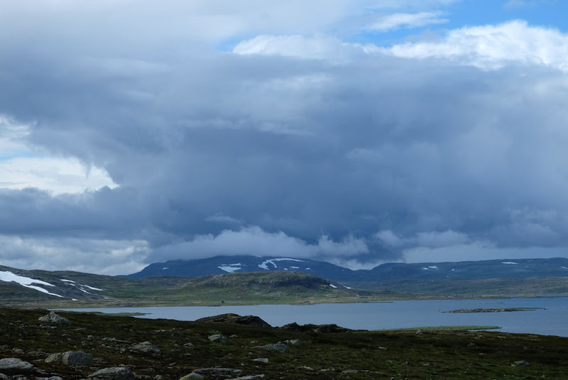 Massiv_Day04_08_Dark_sky_above_Nordmanns