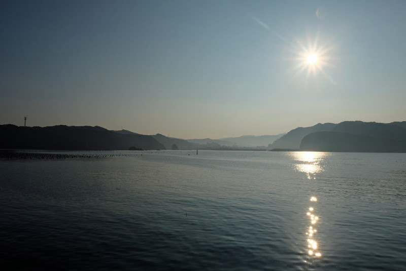 ShikokuHenro_Day21_04_Sun_over_Tosa_Shim