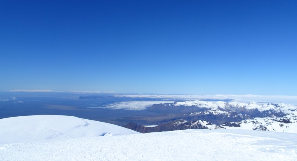 Utsikt fra toppen mot kysten