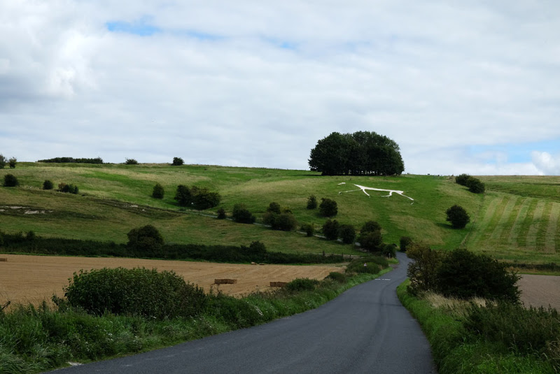 TheRidgeway_Day01_04_The_Hackpen_Hill_Wh