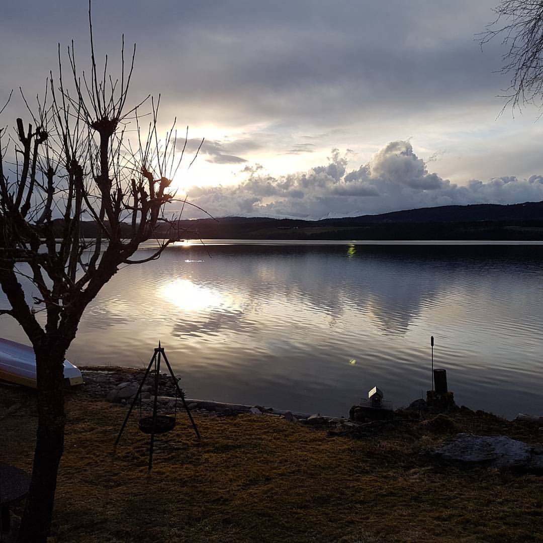 17881810_677199512464488_5384434541458882560_n.jpg?se=7&ig_cache_key=MTQ5MjIxODczNTgwOTA1NjUyMw==.2