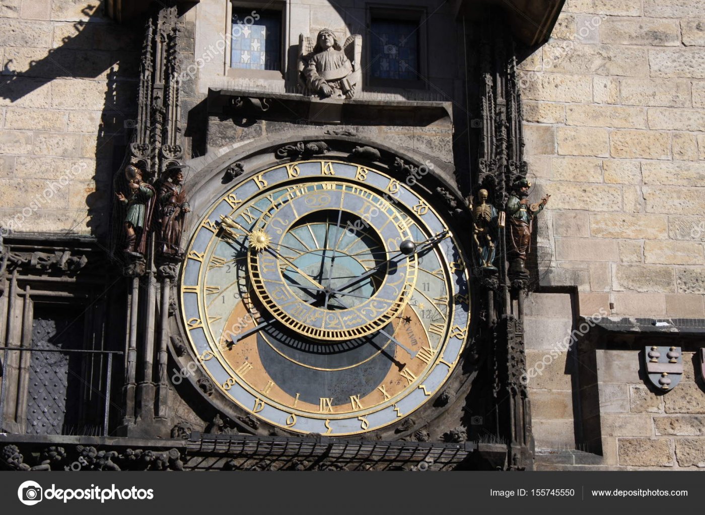 depositphotos_155745550-stock-photo-famous-prague-astronomical-clock-the.jpg
