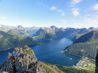 post-10858-0-99064100-1377883577_thumb.j