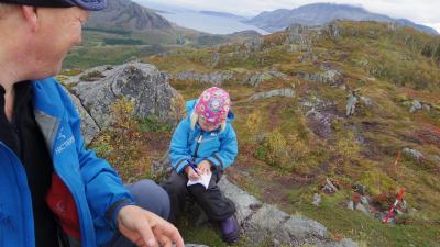 post-10401-0-14566300-1443439418_thumb.j