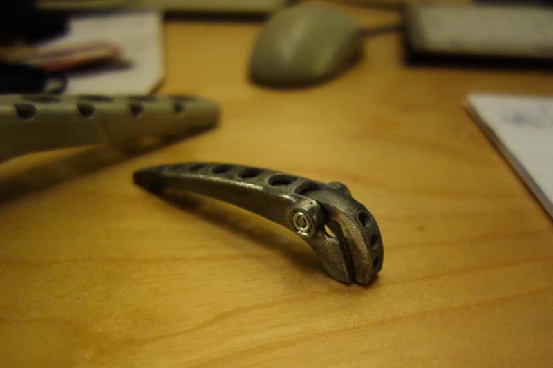 563932782c199_fromright.jpg.a5f16c33b04d