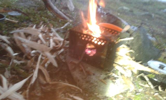 10 - 11 Endelig brenner det (640x384).jpg