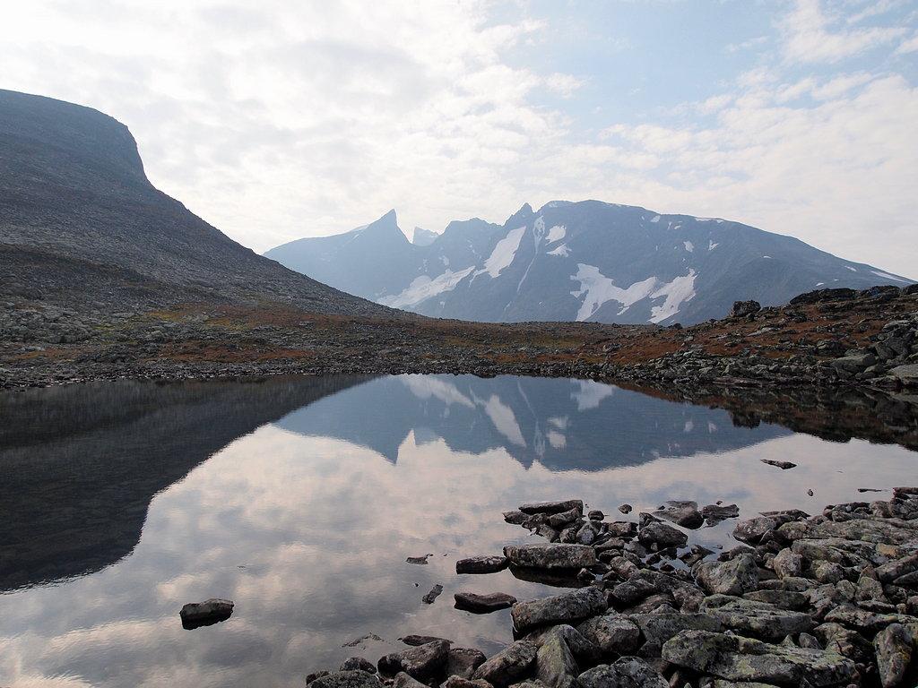 Speilvann Øvre Dyrhaug (P9150790).JPG