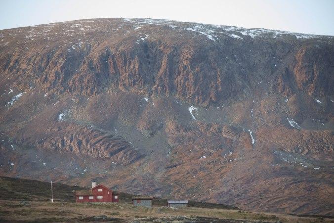 Hallingskarvet i kveldslys.jpg