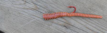 en enkel krok med gulp sandworm imitasjon.jpg