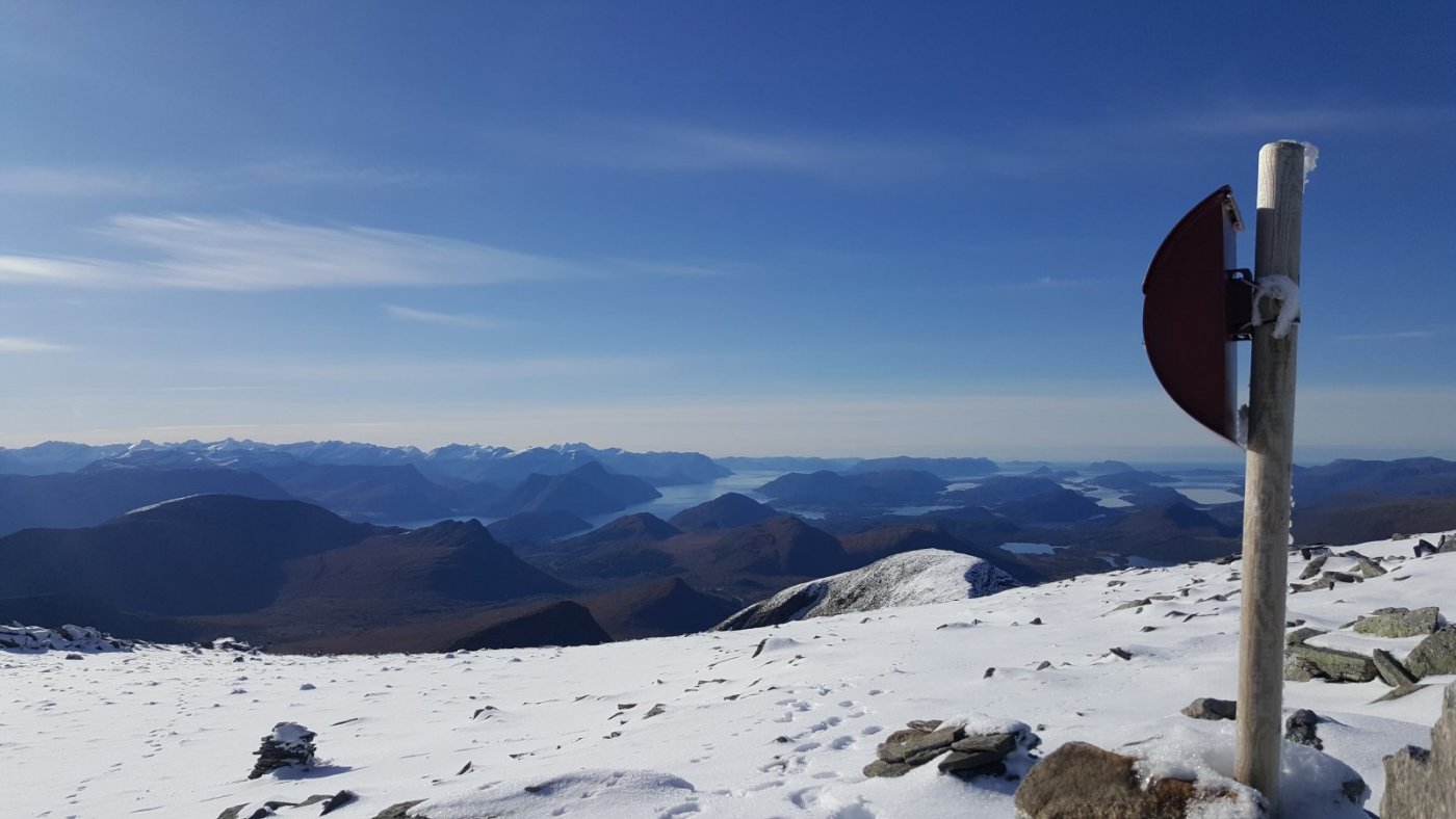 Sprovstind mot Ålesund.jpg