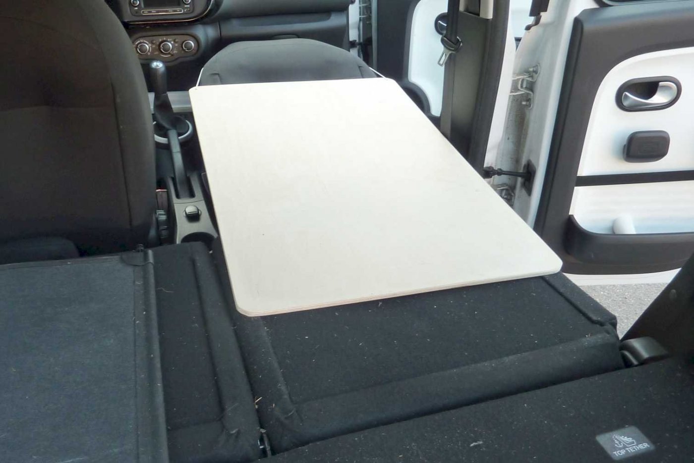 Plade over hul 2.jpg