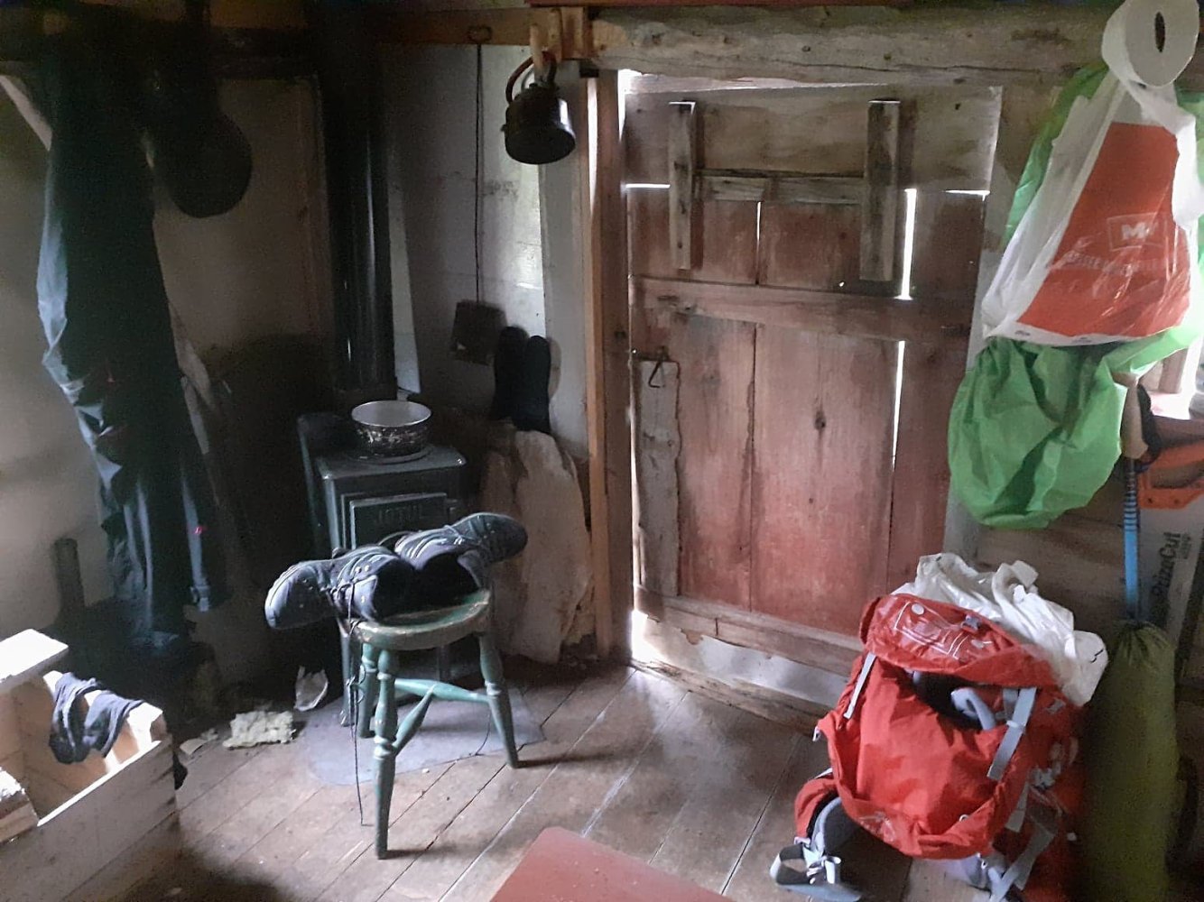 Løvnesbua inne mobil 2 .jpg