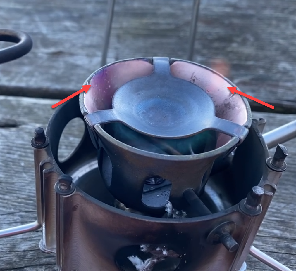 Dragonfly, sot og flamme synlig